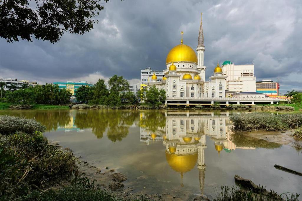 Klang Histana Hotel Exterior foto