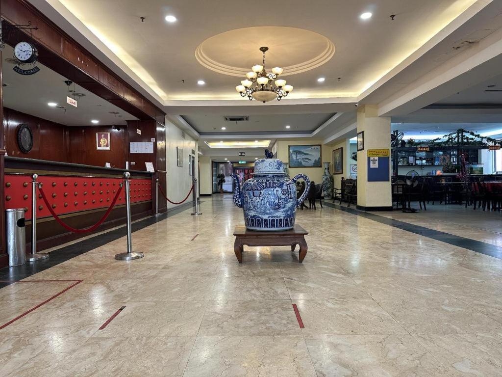 Klang Histana Hotel Exterior foto